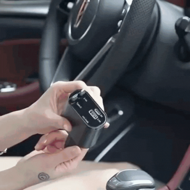 4-in-1 Retractable Car Charger